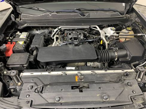 Used 2023 Chevrolet Colorado W/T image 11