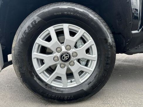Certified 2026 Toyota Tacoma SR w/ SR Upgrade Package AWD/4WD image 13