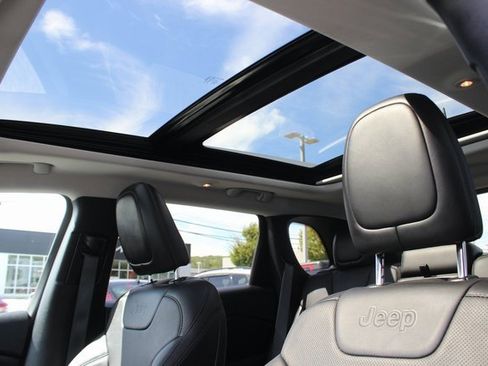 Used 2021 Jeep Cherokee Limited image 20