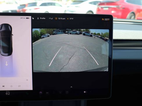 Used 2025 Tesla Model 3 image 23