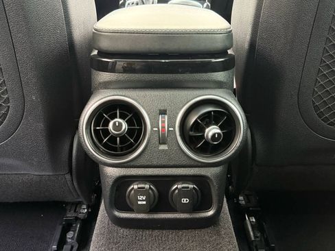 Used 2018 Kia Stinger Premium AWD/4WD image 29