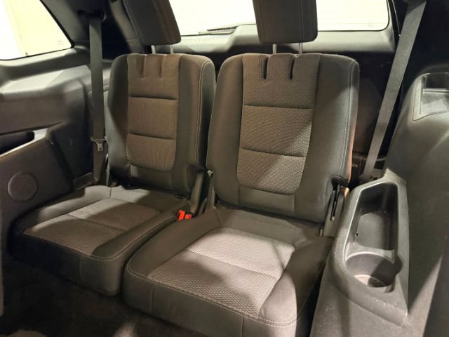 Used 2017 Ford Explorer XLT w/ Equipment Group 201A AWD/4WD image 23