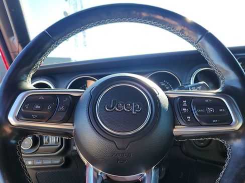 Used 2021 Jeep Wrangler Unlimited Sahara w/ Cold Weather Group image 15