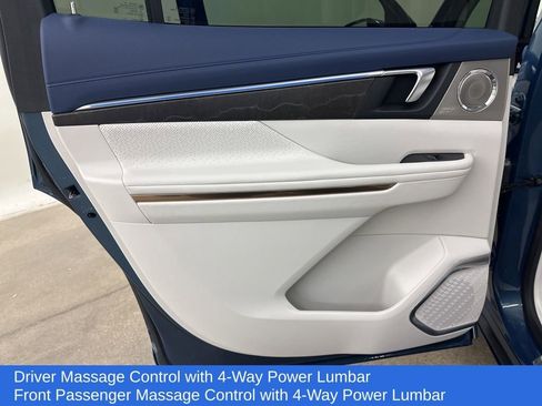 Used 2025 Buick Enclave Avenir w/ Super Cruise Package image 31