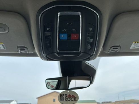 Used 2023 Jeep Wagoneer 4WD w/ Convenience Group I image 15
