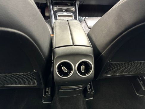Used 2024 Mercedes-Benz GLB 250 image 63