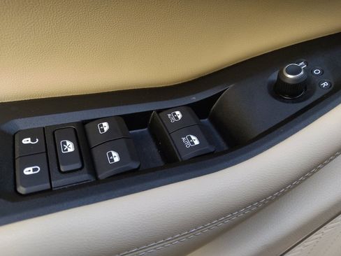 Used 2022 Jeep Grand Cherokee Limited 4xe w/ Luxury Tech Group II image 27