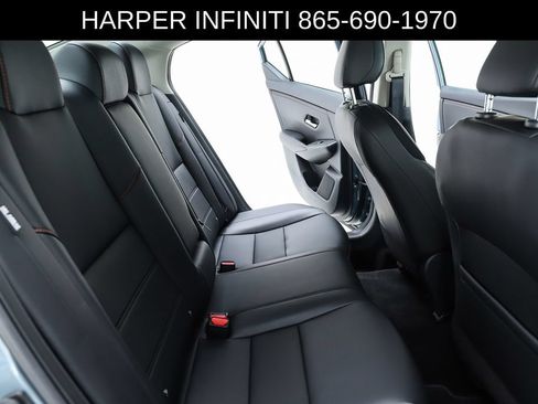 Used 2024 Nissan Sentra SR w/ SR Premium Package FWD image 36