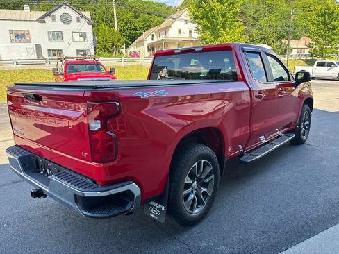 Used 2025 Chevrolet Silverado 1500 LT AWD/4WD image 5
