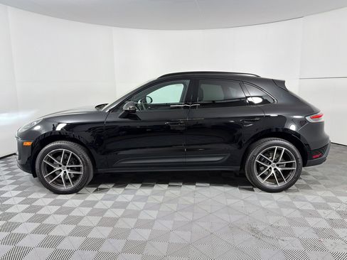 Certified 2026 Porsche Macan AWD/4WD image 2