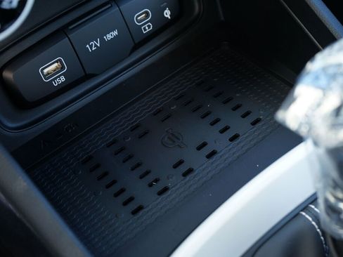 New 2025 Hyundai Venue Limited image 14