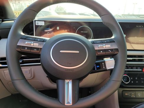 Certified 2025 Hyundai Tucson Limited image 13