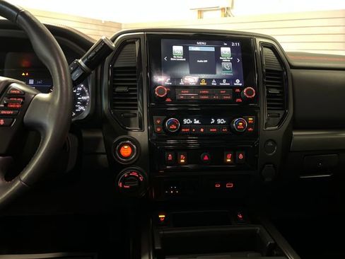 Used 2023 Nissan Titan PRO-4X w/ Pro-4x Convenience Package image 21