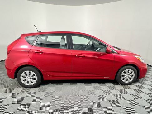Used 2015 Hyundai Accent GS image 2