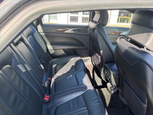 Used 2017 Lincoln MKZ Select image 13