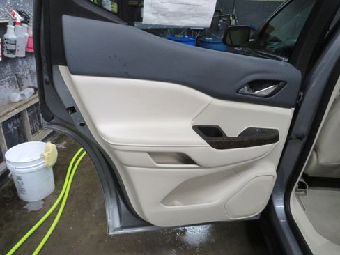 Used 2023 GMC Acadia Denali w/ Denali Ultimate Package image 14