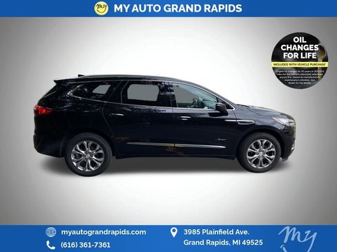 Used 2021 Buick Enclave Avenir w/ Avenir Technology Package image 21