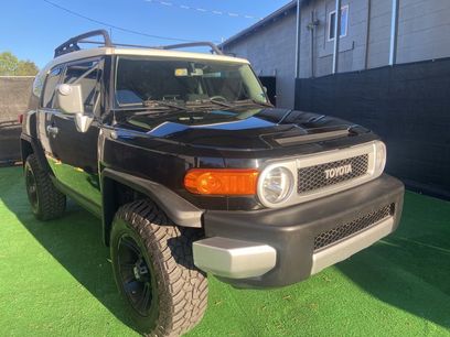 Used 2012 Toyota FJ Cruiser 4WD w/ Upgrade Pkg