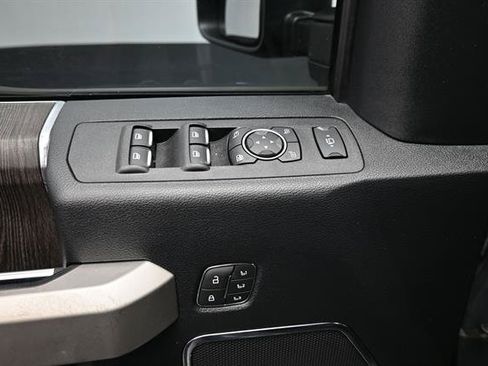 Used 2021 Ford F250 Lariat AWD/4WD image 7