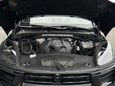 Used 2023 Porsche Macan image 73
