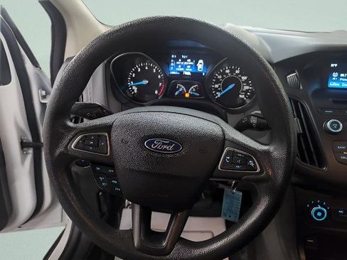 Used 2016 Ford Focus SE image 11