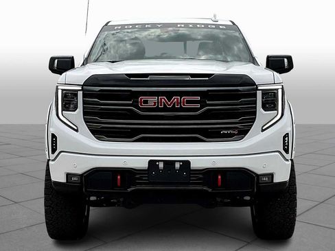 New 2025 GMC Sierra 1500 AT4 w/ AT4 Premium Package AWD/4WD image 3