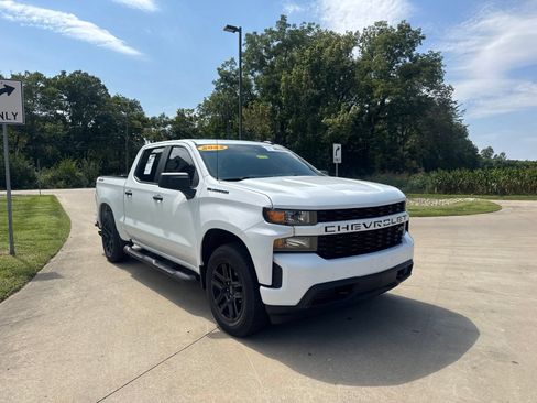Used 2022 Chevrolet Silverado 1500 Custom w/ Rally Edition AWD/4WD image 3