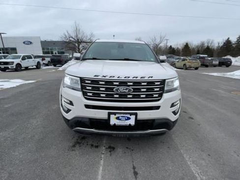 Used 2017 Ford Explorer Limited w/ Equipment Group 301A image 3