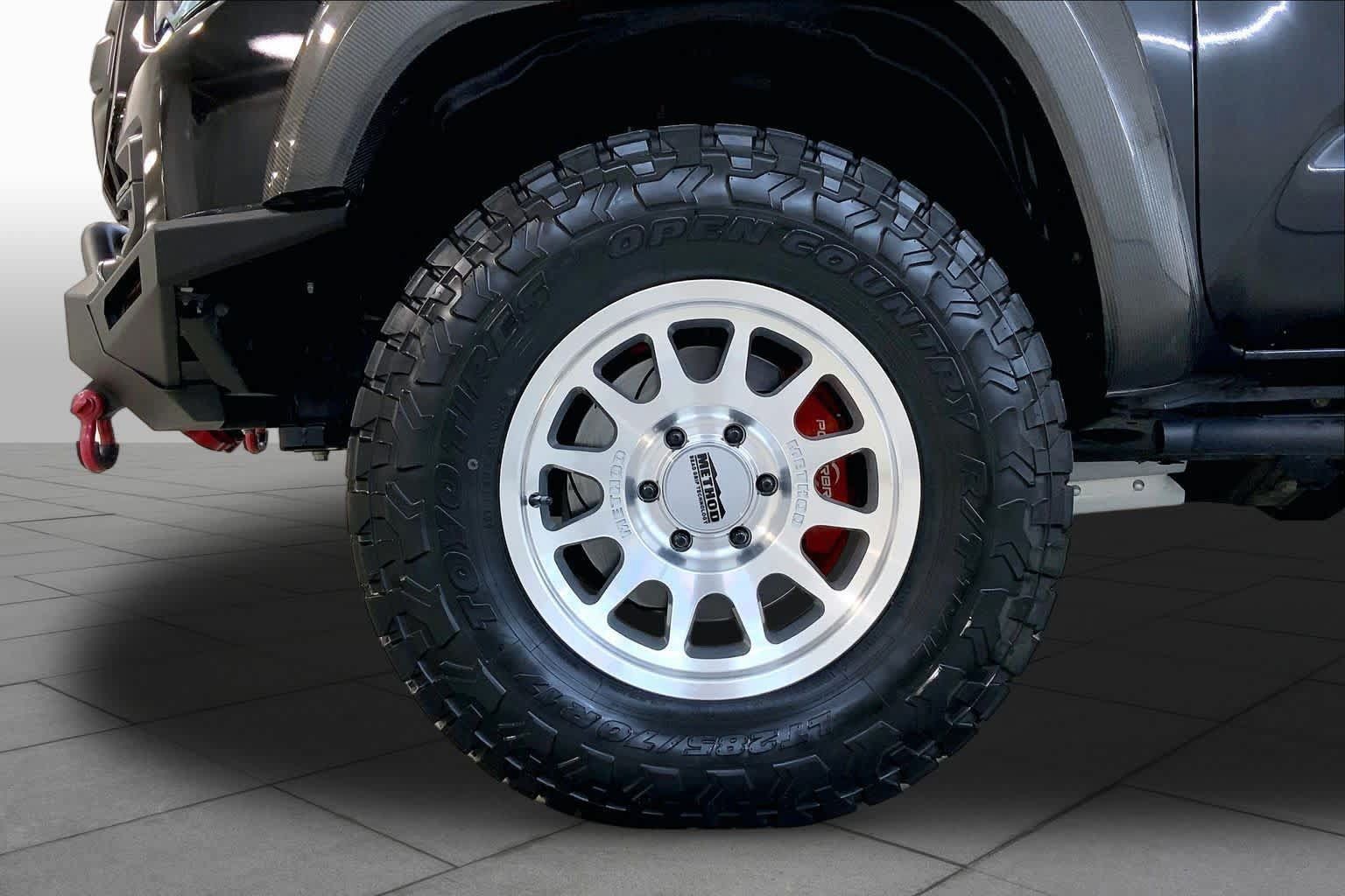 Used 2023 Toyota Tacoma TRD Pro AWD/4WD image 10