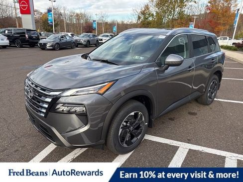 New 2026 Nissan Rogue SV w/ SV Premium Package image 3