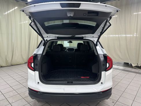 Certified 2023 GMC Terrain SLE w/ Driver Convenience Package image 8