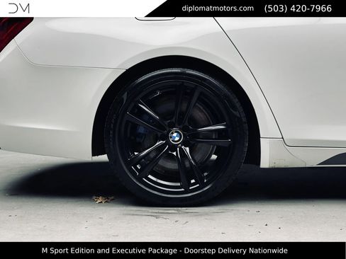 Used 2015 BMW 750Li xDrive AWD/4WD image 39