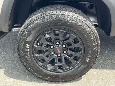 New 2026 GMC Canyon Elevation RWD image 31