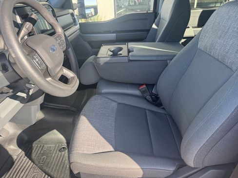 Used 2024 Ford F350 XLT image 7