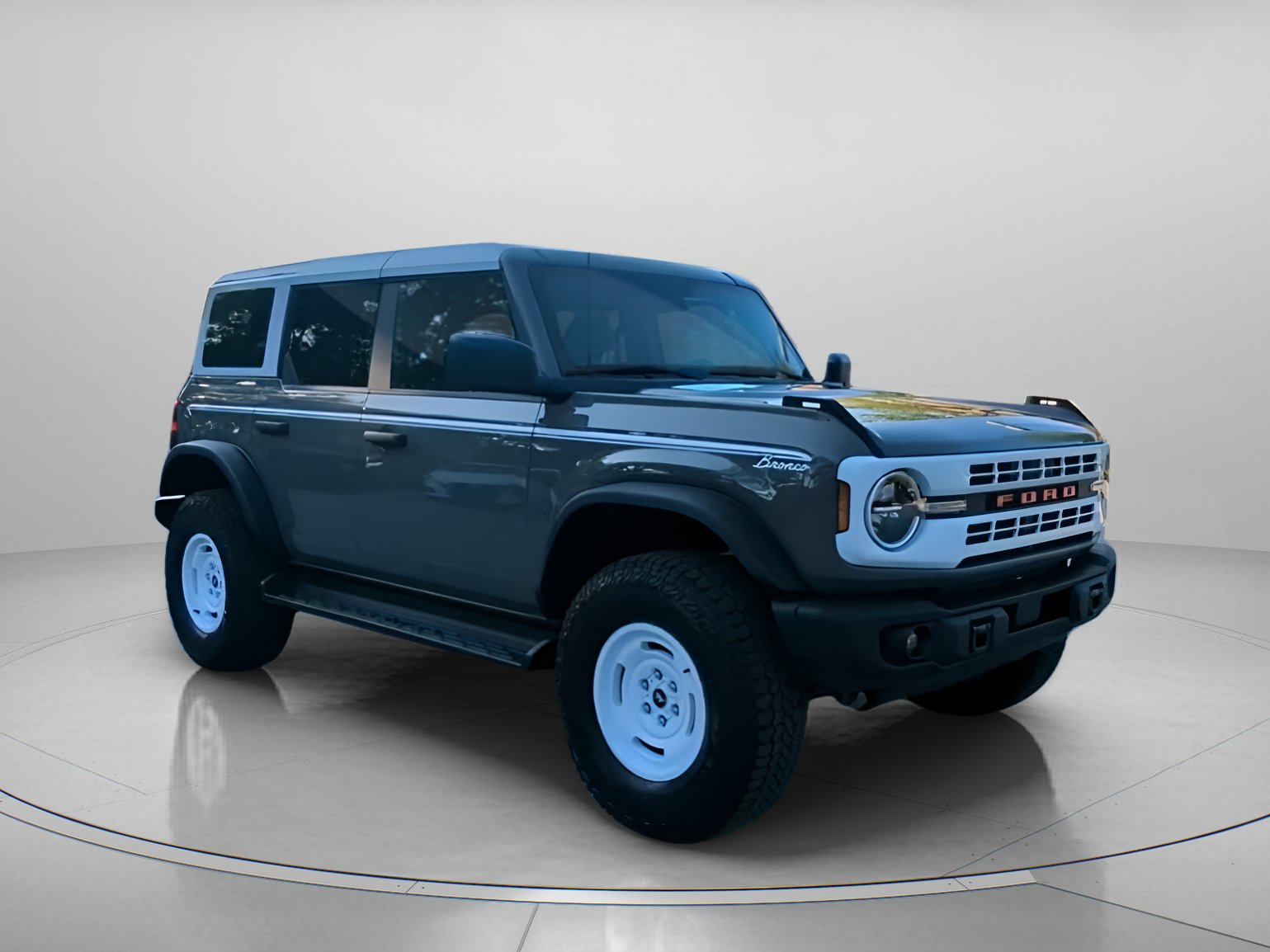 New 2026 Ford Bronco Heritage Edition AWD/4WD image 2
