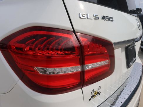 Used 2017 Mercedes-Benz GLS 450 450 4MATIC w/ Premium Package image 8