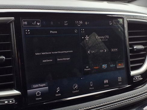 Used 2025 Chrysler Pacifica Select image 19