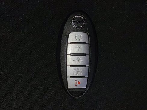 Used 2021 Nissan Sentra SV FWD image 32
