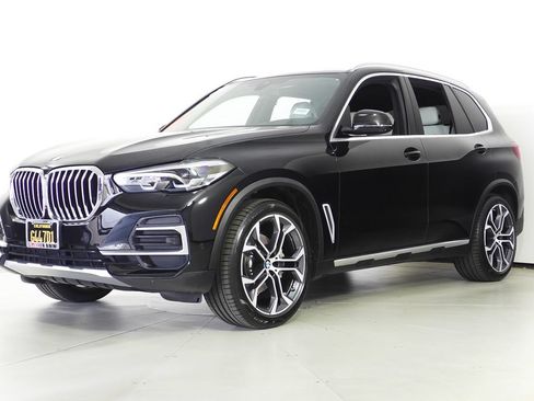 Used 2023 BMW X5 sDrive40i w/ Parking Assistance Package RWD image 2