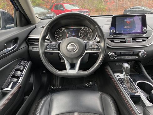 Used 2024 Nissan Altima 2.5 SR image 29