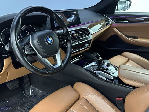Used 2019 BMW 540i 540i w/ Convenience Package image 10