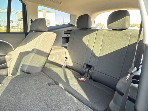 New 2026 Hyundai Ioniq 9 SE image 25