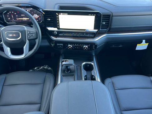 New 2026 GMC Sierra 1500 Elevation w/ Elevation Premium Package AWD/4WD image 10