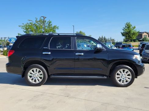 Used 2015 Toyota Sequoia Platinum w/ Preferred Accessory Package AWD/4WD image 2