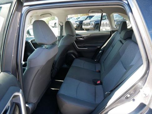 Certified 2025 Toyota RAV4 XLE AWD/4WD image 11