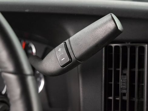 Used 2022 GMC Savana 3500 Extended w/ Driver Convenience Package RWD image 23