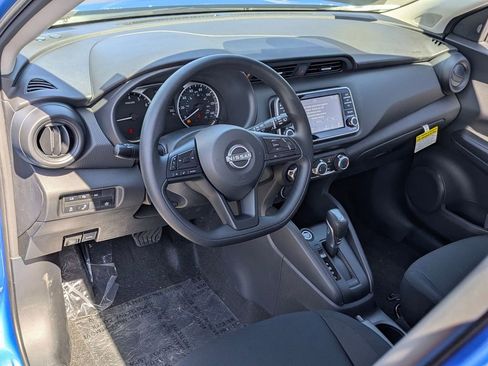 New 2025 Nissan Kicks Play S image 13