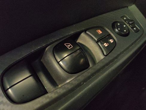 Used 2024 Nissan Sentra S FWD image 27