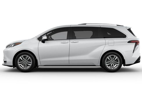 New 2025 Toyota Sienna Limited image 4