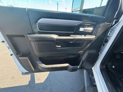 Used 2019 RAM 5500 Tradesman image 16